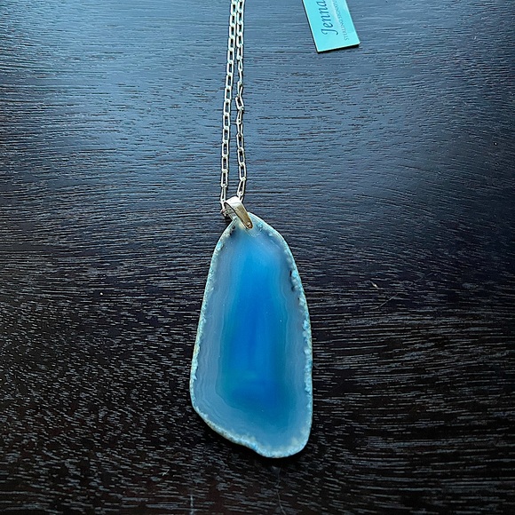 Necklace with gorgeous blue stone - Picture 2 of 2